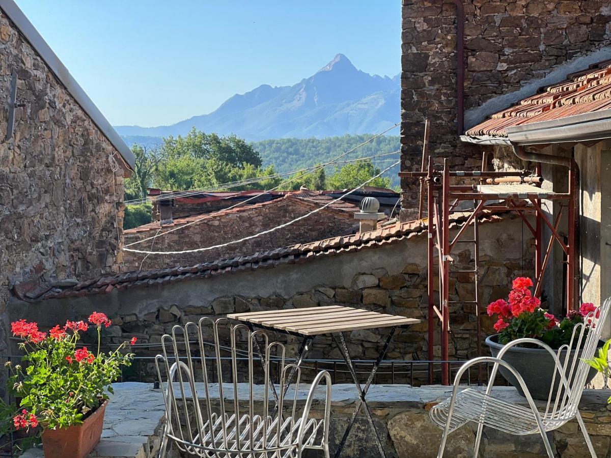Agriturismo B&B Luna Di Quarazzana In Fivizzano Tuscany ภายนอก รูปภาพ