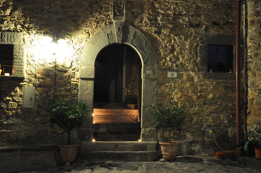 Agriturismo B&B Luna Di Quarazzana In Fivizzano Tuscany ภายนอก รูปภาพ